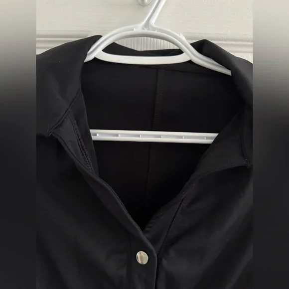 POLO BODYCON ROMPER BLACK SIZE SMALL SHORTS AND SHORT SLEEVE WITH BUTTONS - Picture 8 of 10